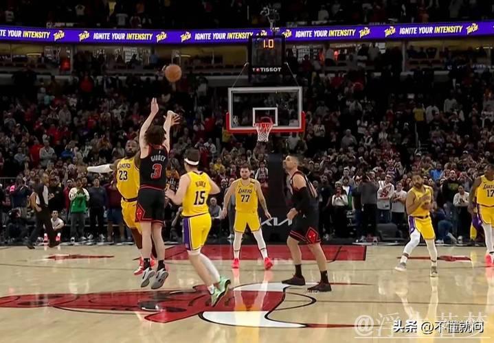 吉迪超远压哨三分绝杀 公牛主场大逆转湖人 吉迪超远压哨三分绝杀 公牛主场大逆转湖人