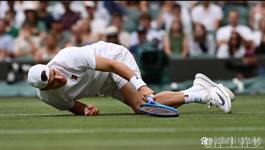 亚历山大妙传助攻 以赛亚·乔完成三分射门